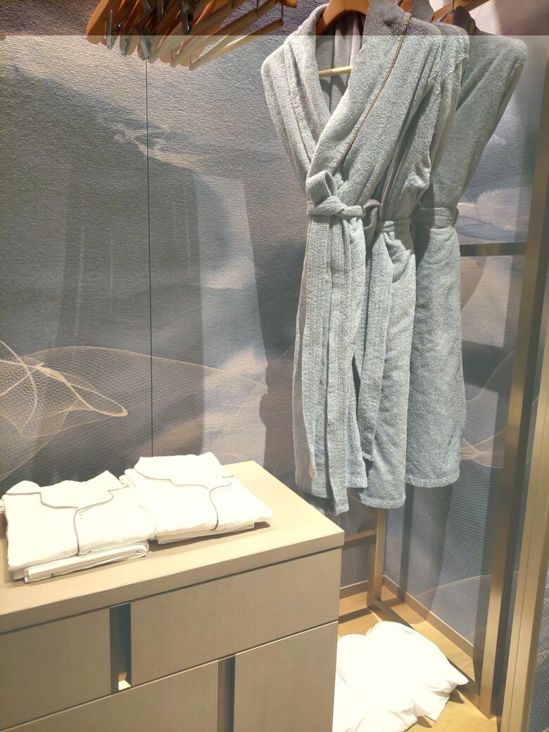 大阪ステーションホテル　パジャマ　バスローブ