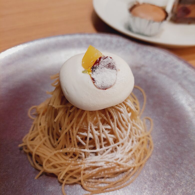 唐津シーサイドホテル　夕食　ビュッフェ　モンブラン